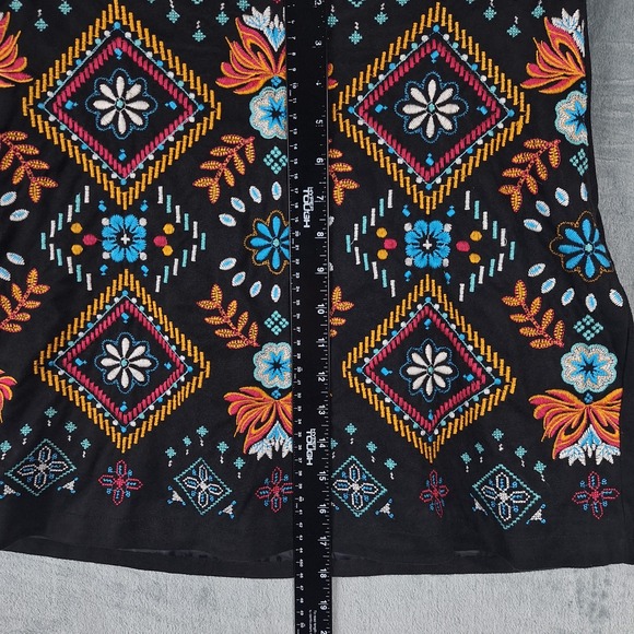 Womens Skirt Large Black Embroidered Boho Western Indie Floral Hippie Faux Suede - Picture 4 of 8